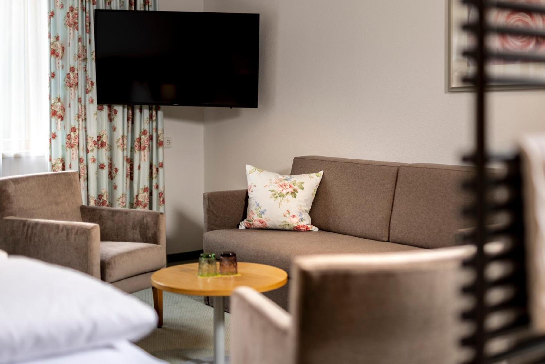 Hotel Walserberg Warth  Pokoj fotografie